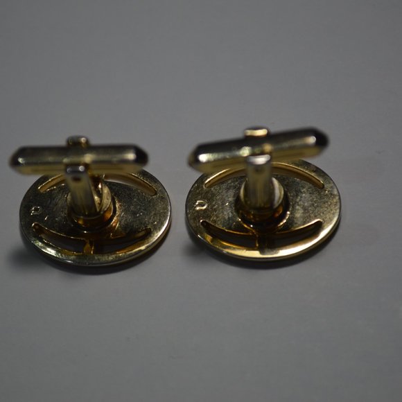 Cufflinks - Picture 3 of 3